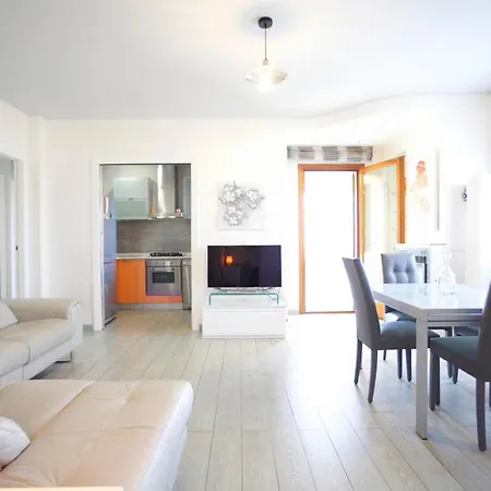 Apartment Crystal House *